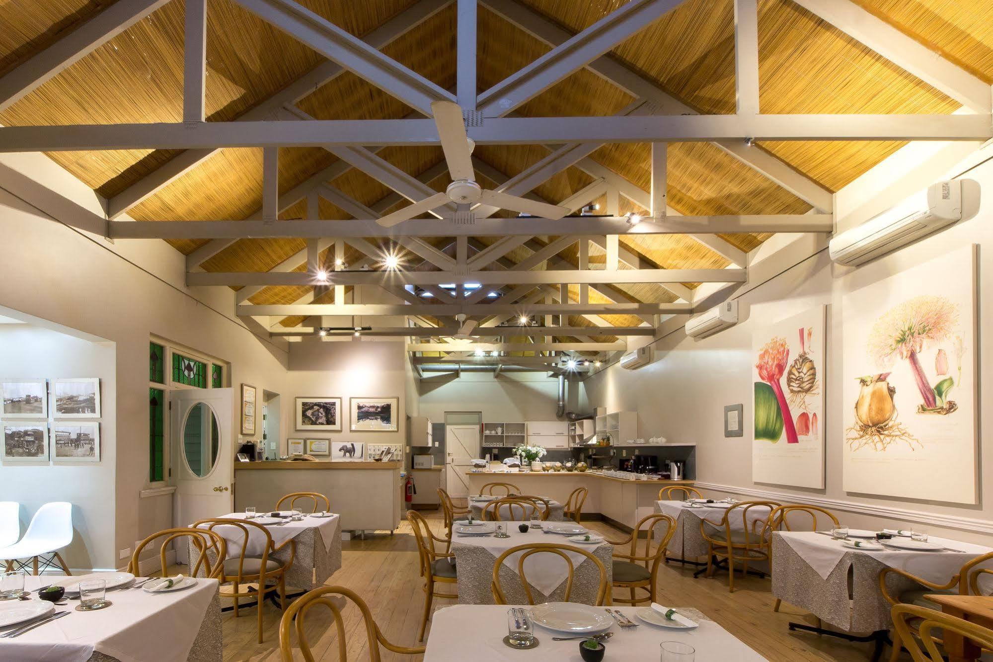 איסט לונדון Quarry Lake Inn מראה חיצוני תמונה
